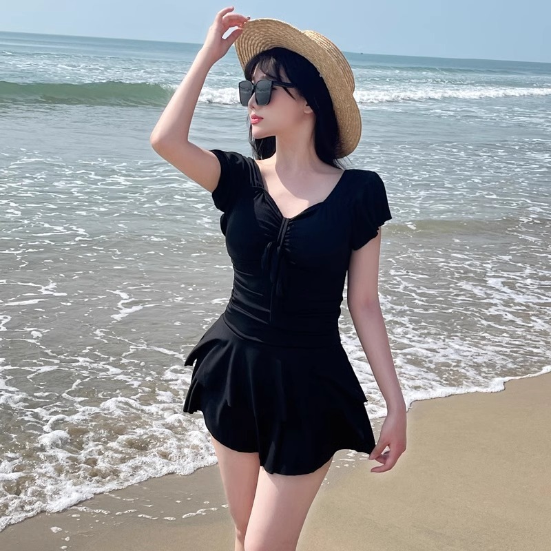 Swimsuit Bikini Ruched - بدلة سباحة نسائية حمراء بفتحة رقبة