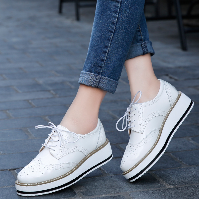 Wedge Espadrille Women - النساء أحذية خفيفة بدون كعب جلد